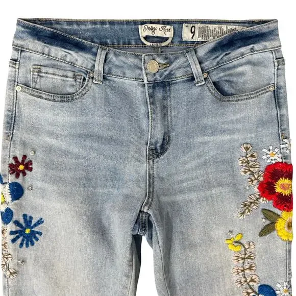 Indigo Rein Light Wash Blue Floral Embroidered Low Rise Chew Hem Jeans size 9 - Picture 9 of 12